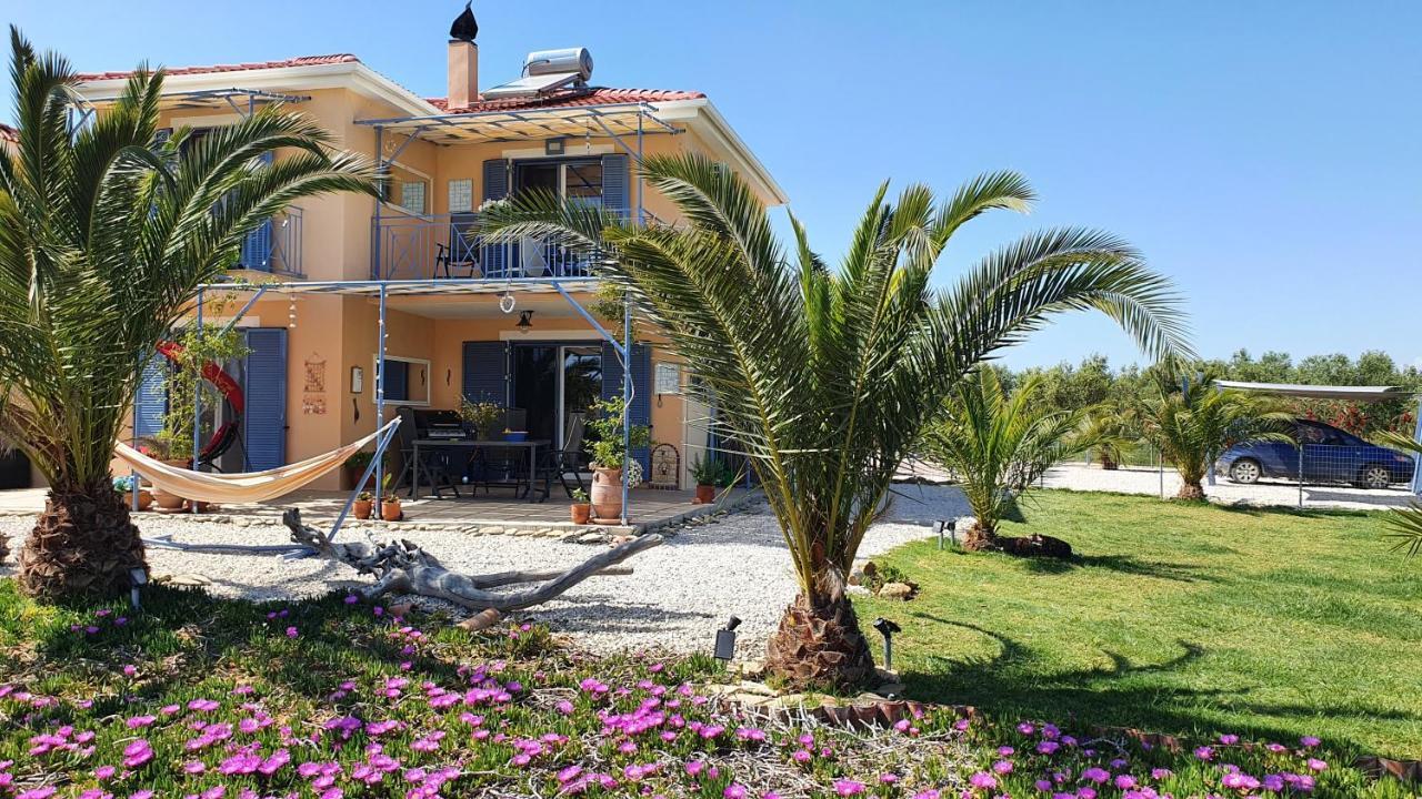 Villa Finiki Messinia Upstairs Foiníki Exterior foto