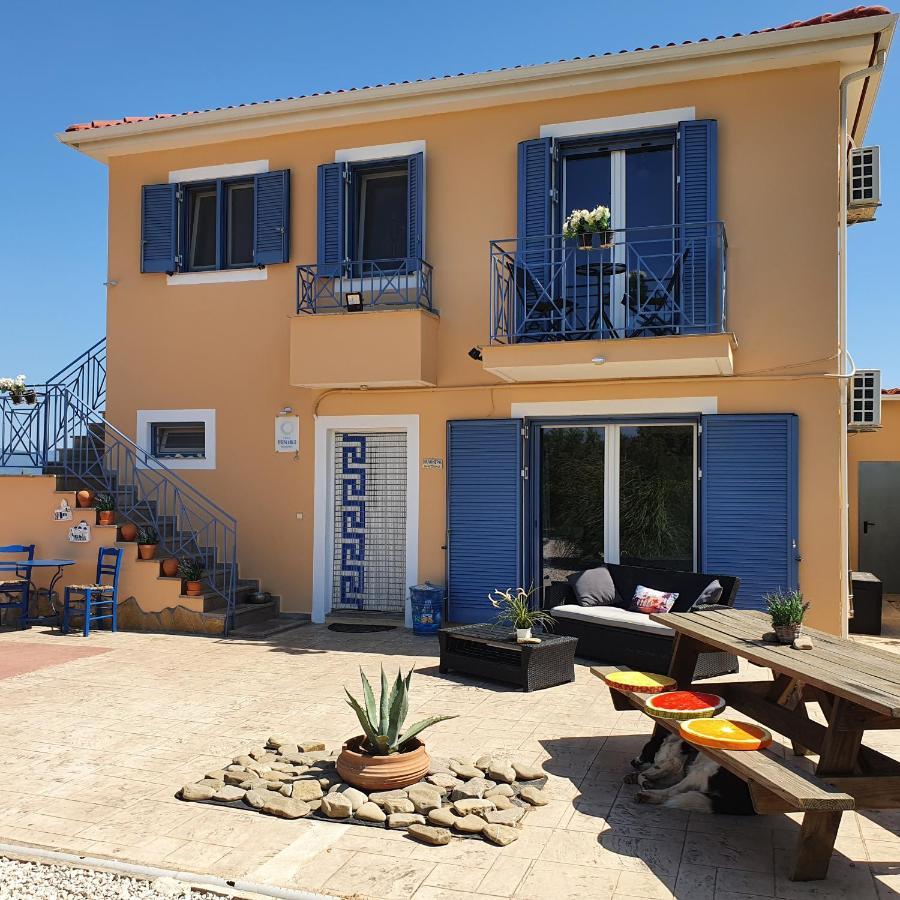 Villa Finiki Messinia Upstairs Foiníki Exterior foto
