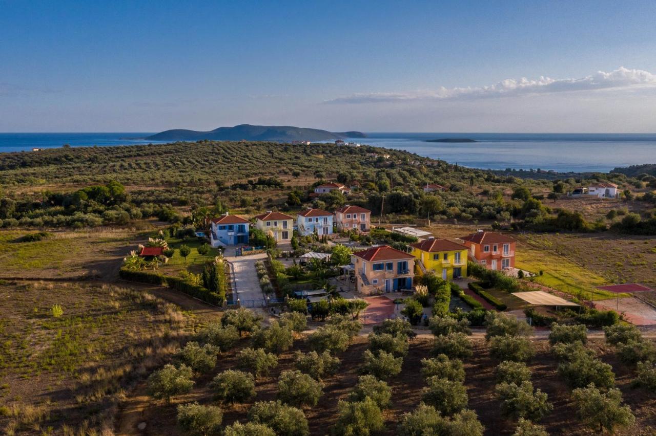 Villa Finiki Messinia Upstairs Foiníki Exterior foto